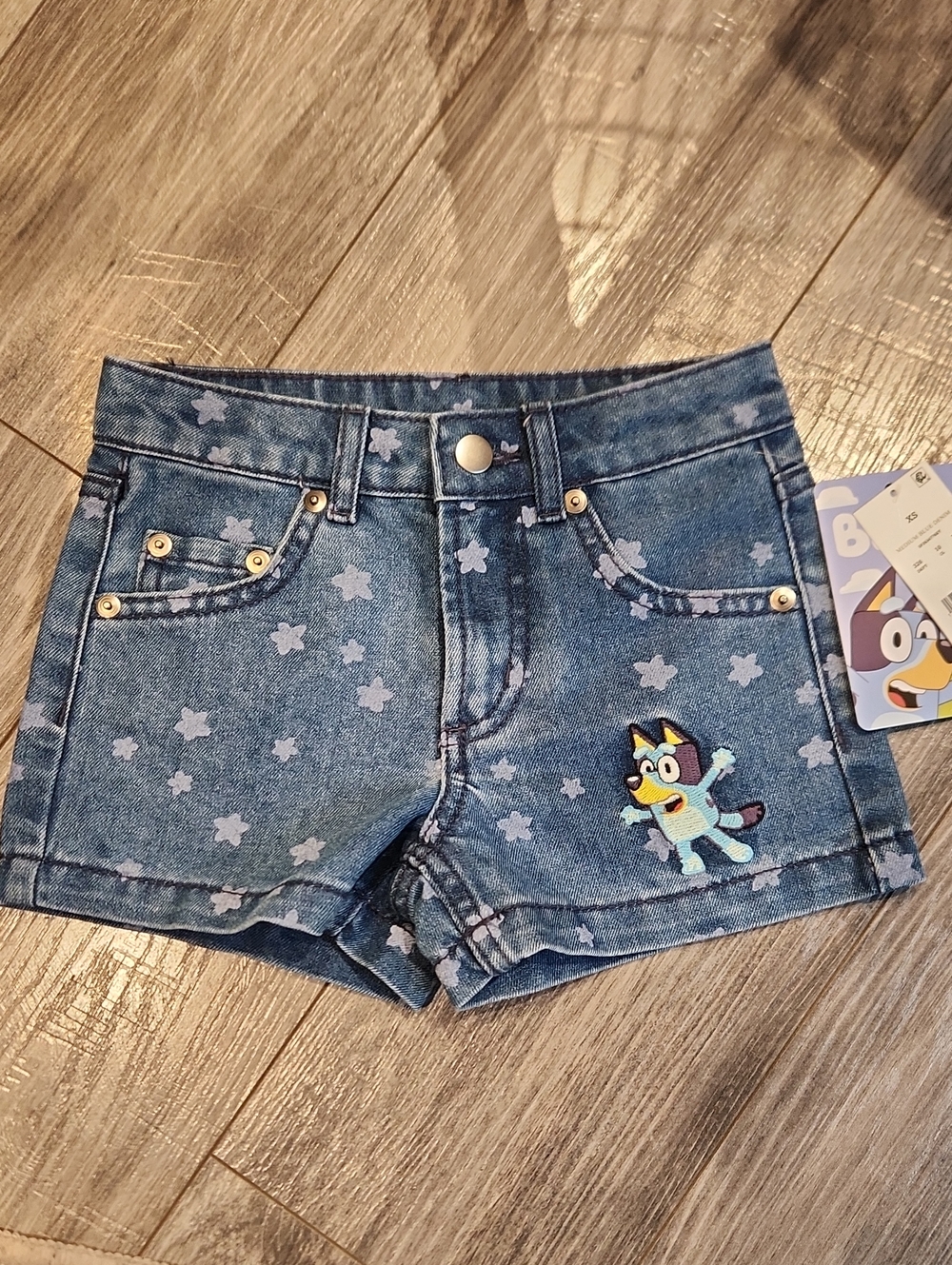 NWT Bluey Girls Sz XS Denim Shorts w/stars & Embroidered Bluey